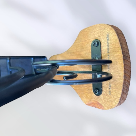 Unique 3D Vintage Tricycle Metal Wall hanging black iron frame & wood seat 20x19 - Picture 5 of 8